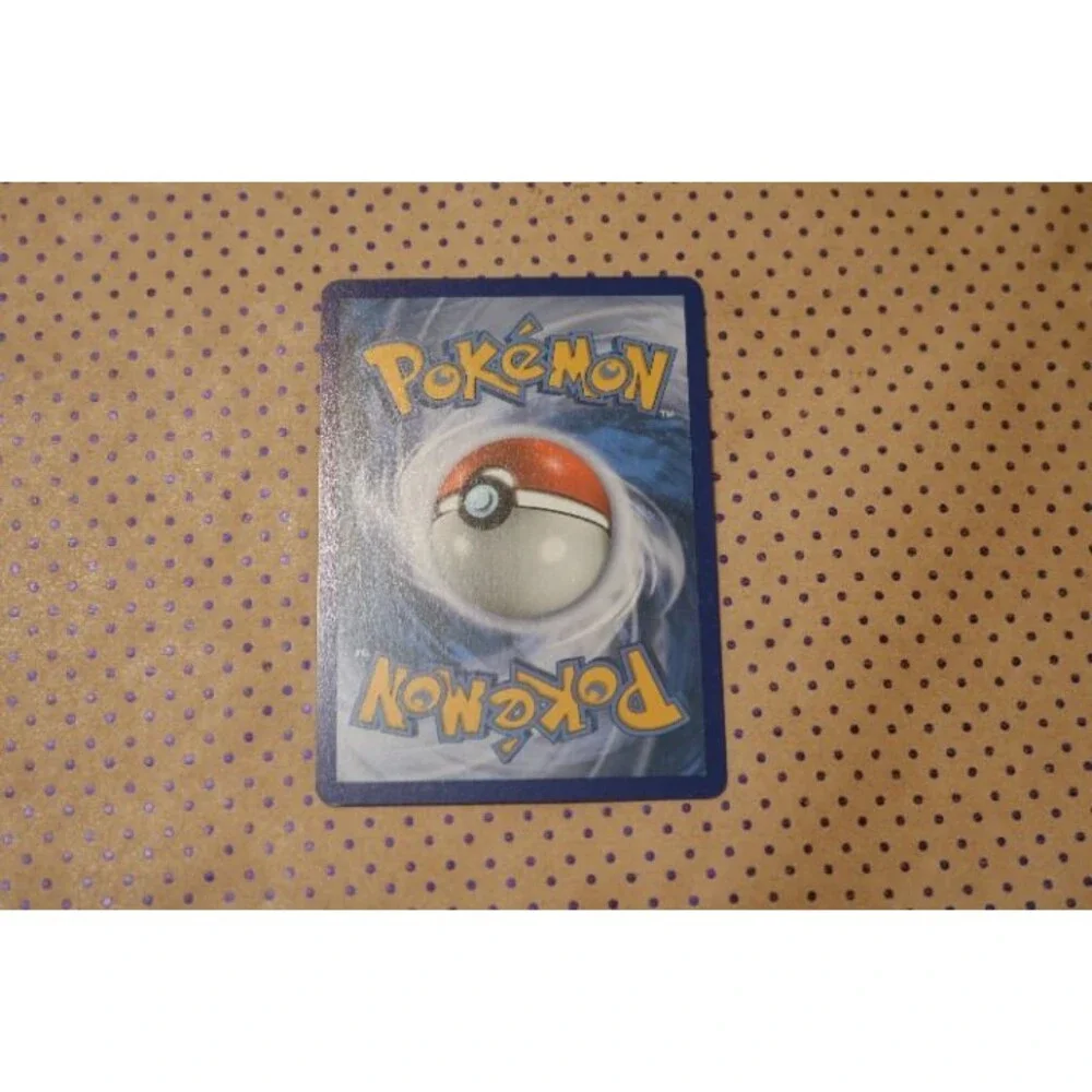 Hippopotas 093/189 Pokemon Card (2020)